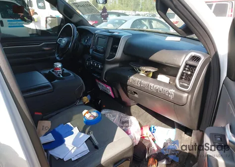 2022 Ram 1500 Lone Star 4X2 6'4 Box z USA, uszkodzony, nr VIN 1C6RREBT5NN273048